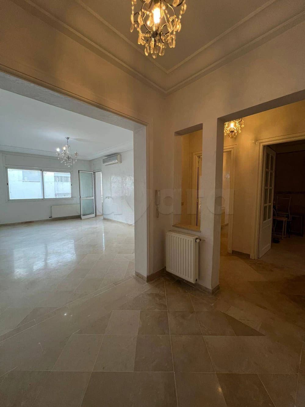 Jardins Laouina appt S+4 à vendre