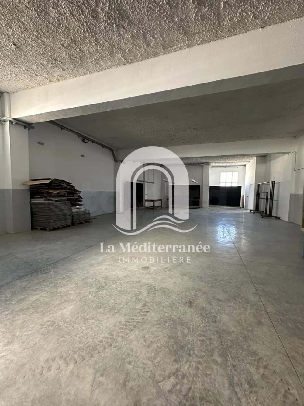 Dépôt à Mghira - 94332732