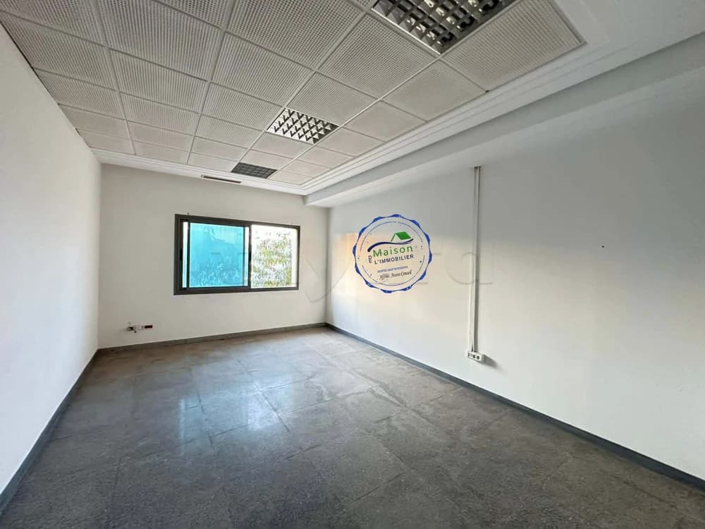 A louer immeuble R4 en 45 pièces à Charguia 2